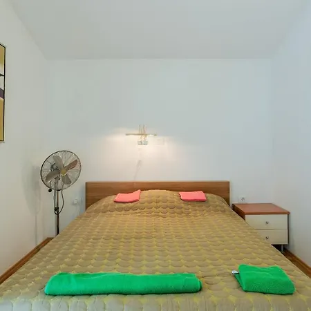 Bailey Apartment